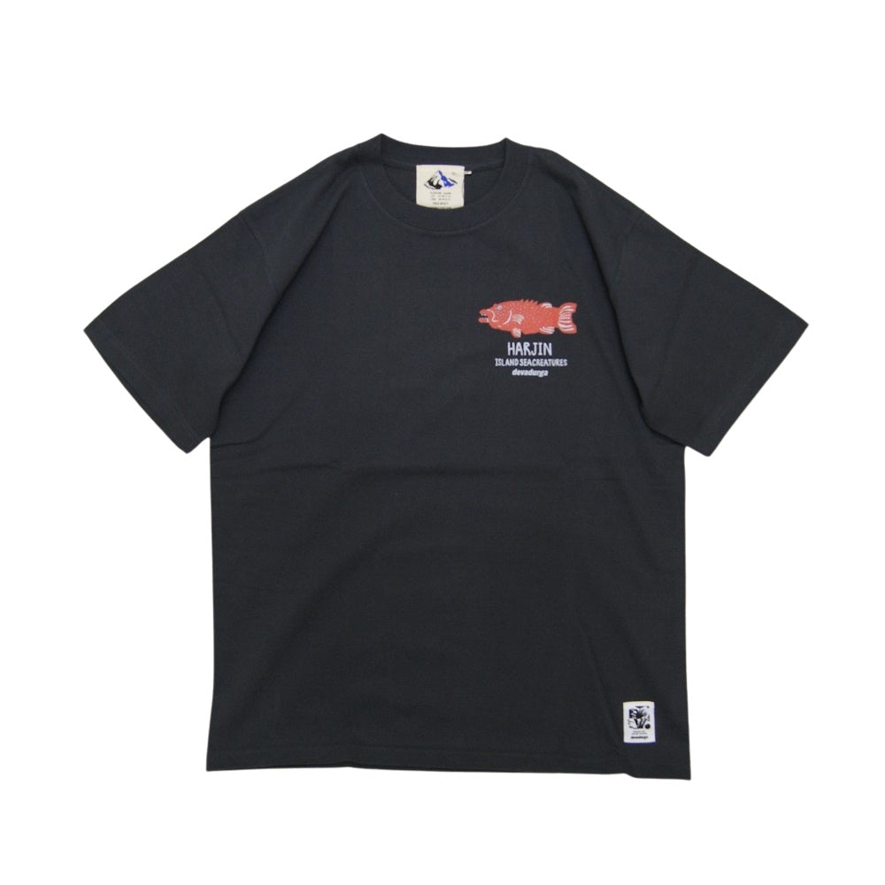 devadurga(デヴァドゥルガ) 魚プリントTEE