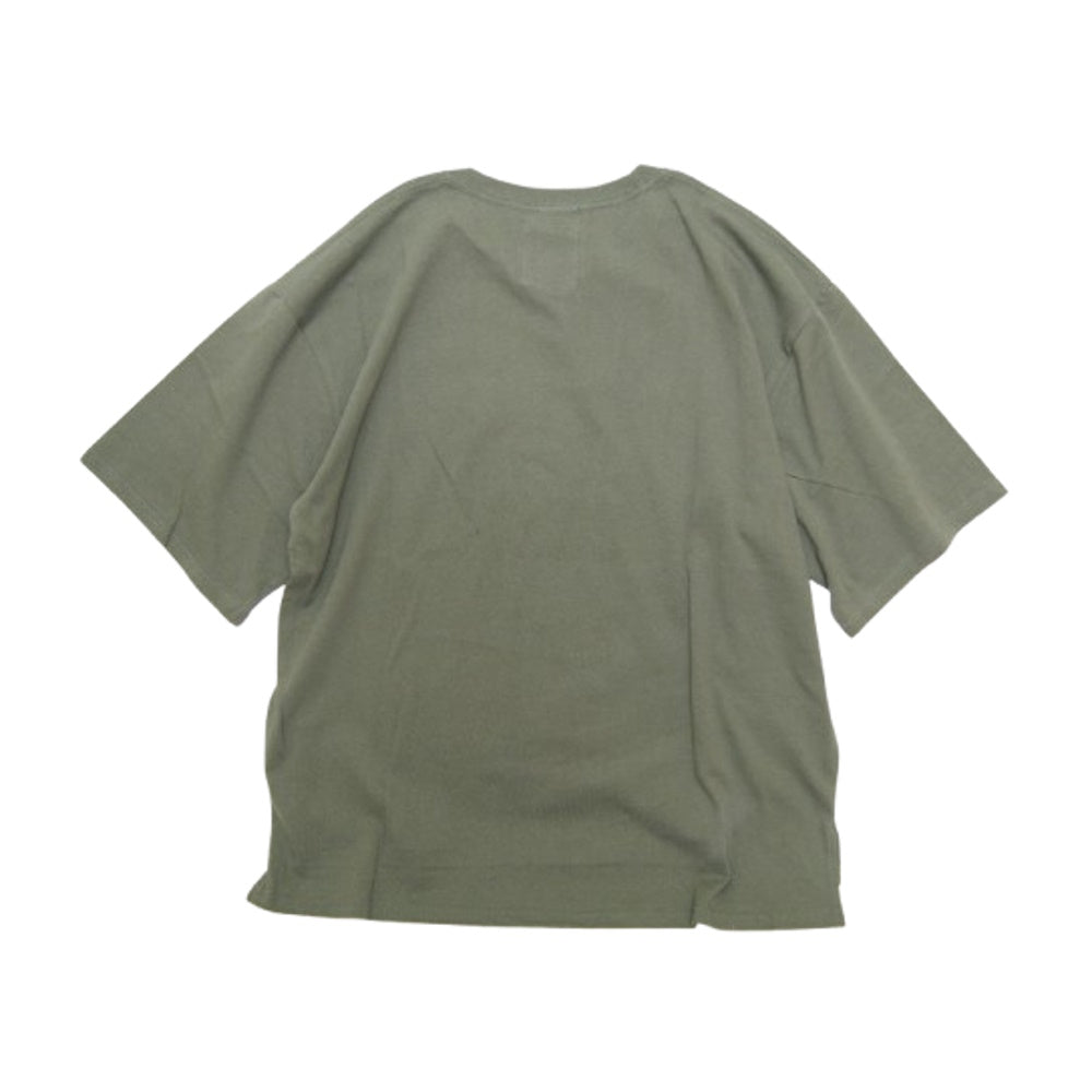 devadurga(デヴァドゥルガ) FOAM LOGO WIDE TEE OLIVE
