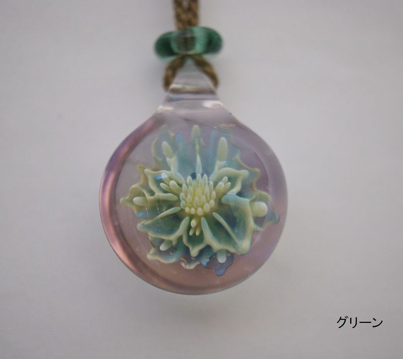 ハンドメイドで1点ものペンダントEuony-Glass ユーオニーグラス ペンダント ガラスペンダント ガラスネックレス