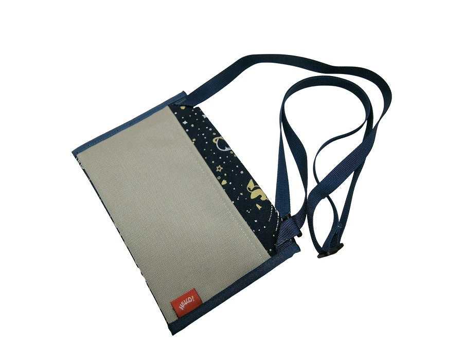 すっきりシンプルなデザインの薄型ショルダーバッグSALE!!クリックポスト発送!!CHUMS チャムススモーレストポーチスウェットナイロン smallest pouch sweat nylon mushroom shooting star ショルダーバッグ